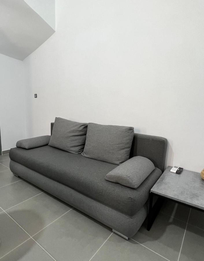 Thania'S House ,4 Minutes From The Center Of Hermoulis แอร์มูโปลี ภายนอก รูปภาพ