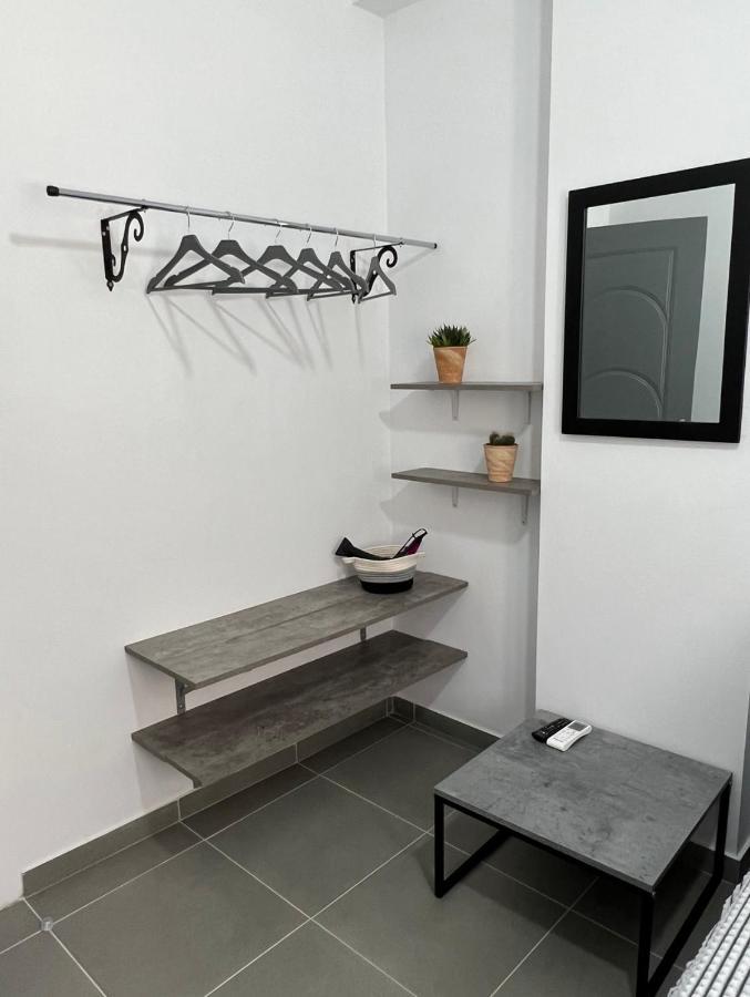Thania'S House ,4 Minutes From The Center Of Hermoulis แอร์มูโปลี ภายนอก รูปภาพ